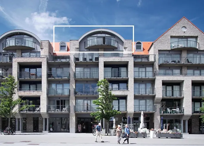 Nugget Point 0501 Met Garage *